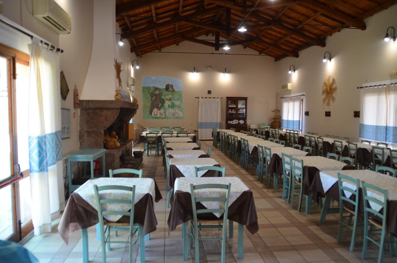 Agriturismo Agrifoglio San Giovanni Suergiu Exterior photo